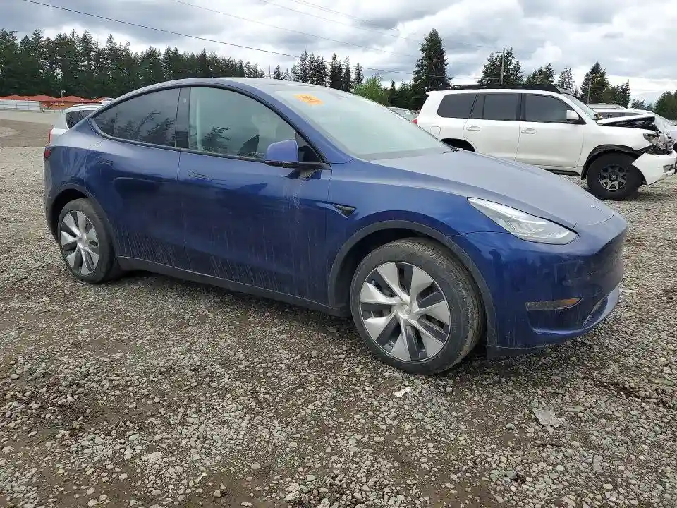 7SAYGDEE8PA113393 2023 TESLA MODEL Y-3
