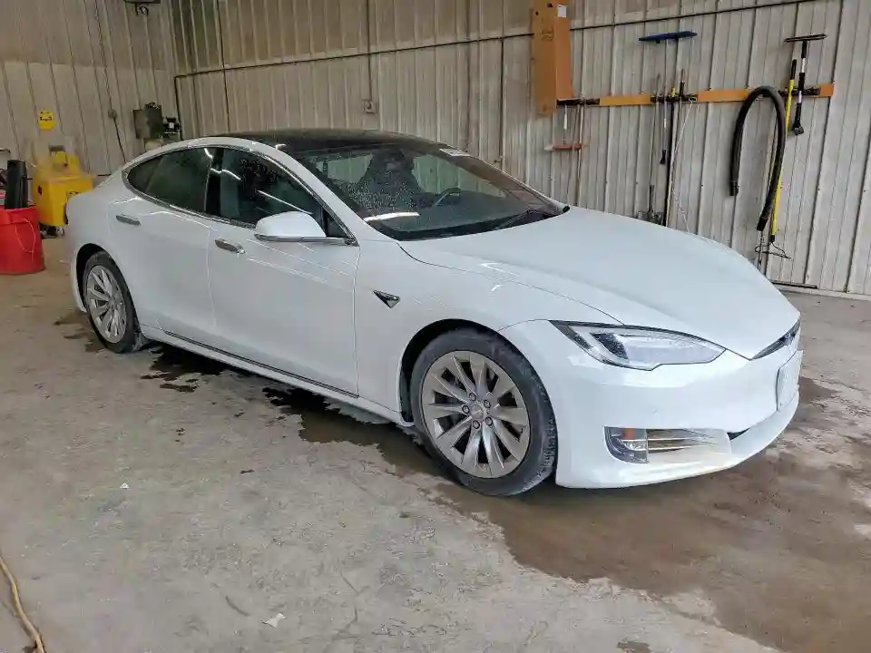 5YJSA1E26LF366296 2020 TESLA MODEL S-3