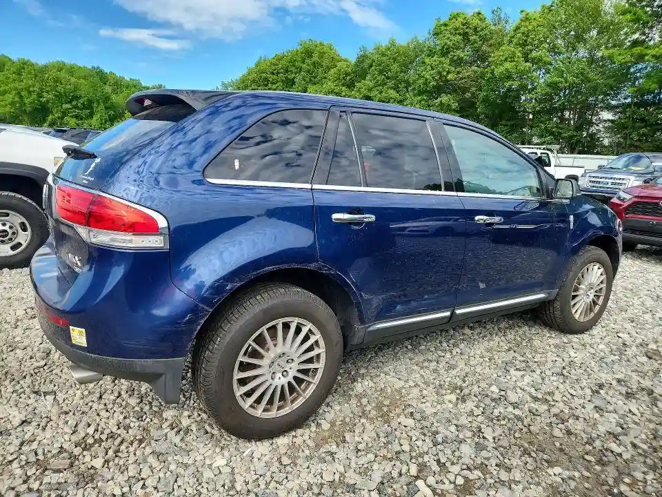 2LMDJ8JK9CBL07747 2012 LINCOLN MKX-2