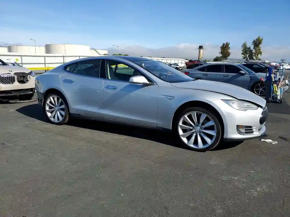 5YJSA1DP3DFP04204 2013 TESLA MODEL S-3