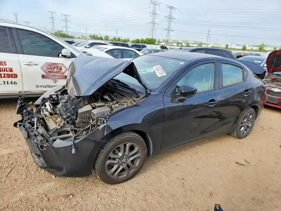 3MYDLBYV6KY517740 2019 TOYOTA YARIS-0