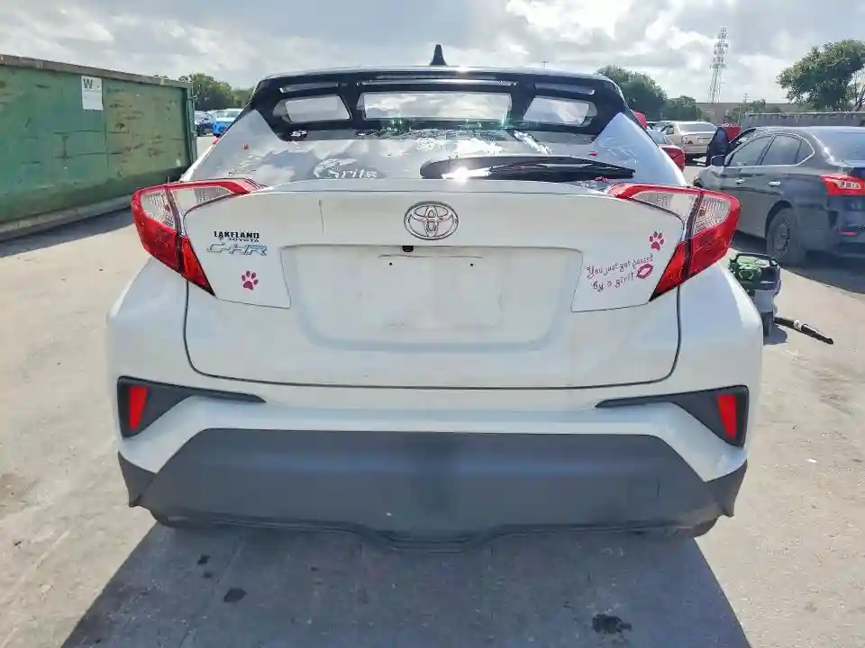 NMTKHMBX6KR091518 2019 TOYOTA C-HR-5