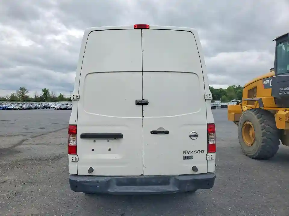 1N6BF0LY1FN807466 2015 NISSAN NV-5