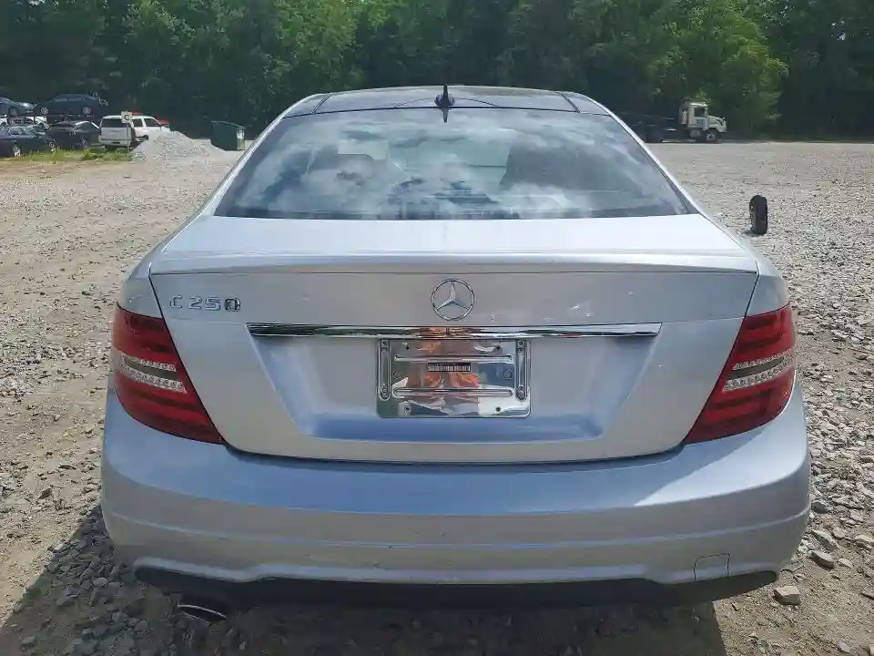 WDDGJ4HB8CF901892 2012 MERCEDES-BENZ C-CLASS-5
