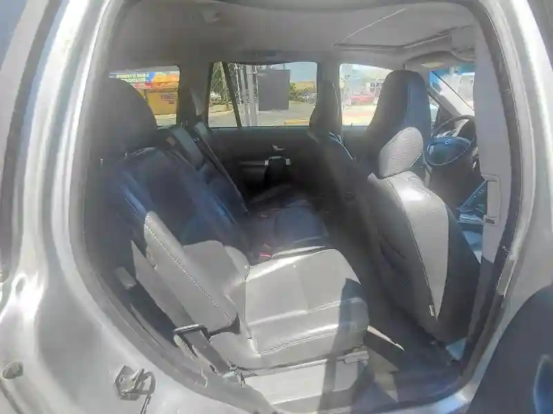YV4952CY8B1572093 2011 VOLVO XC90-5