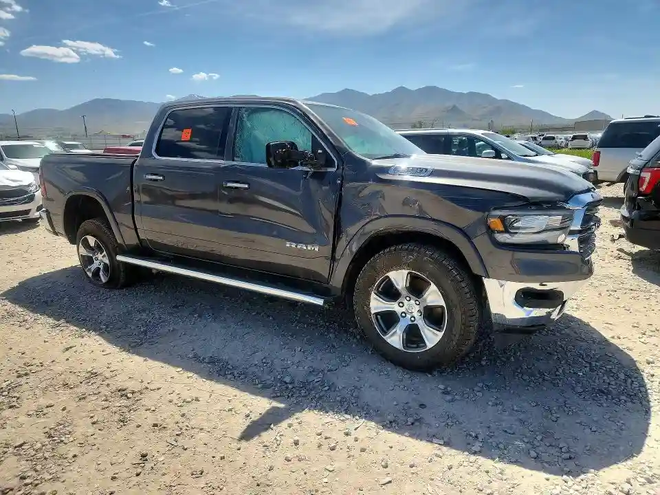 1C6SRFJT9NN282120 2022 RAM 1500-3
