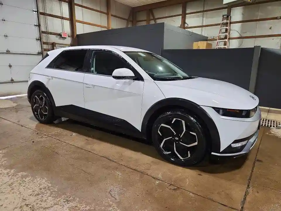 KM8KNDAFXPU218644 2023 HYUNDAI IONIQ-3