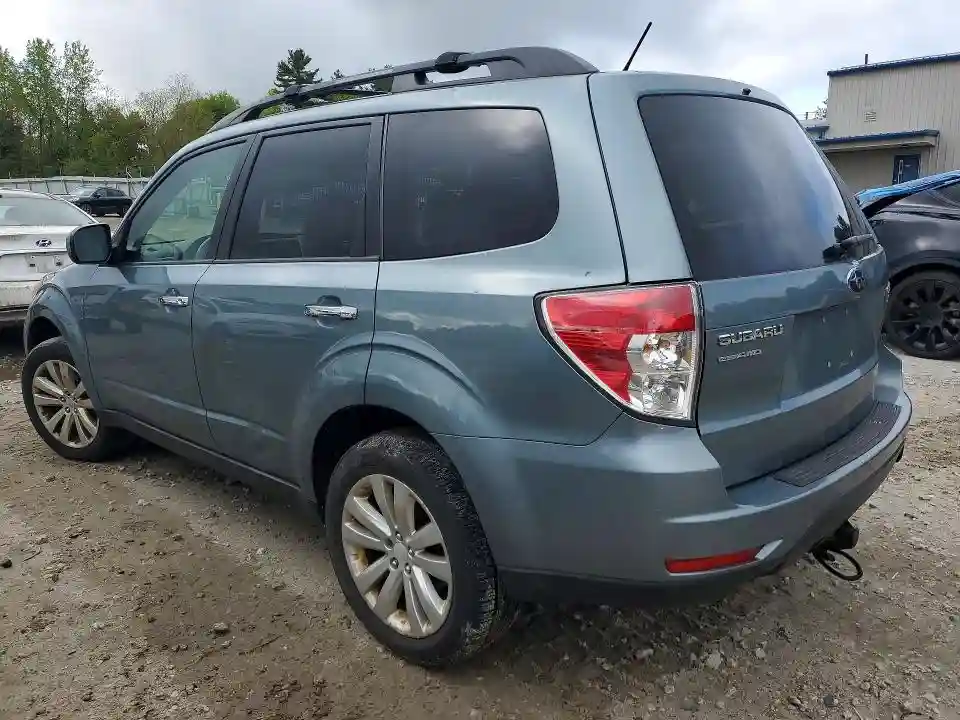 JF2SHADC6BH741660 2011 SUBARU FORESTER-1