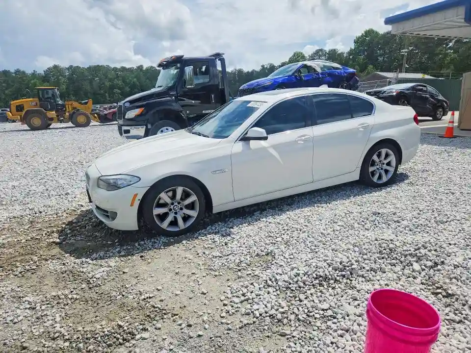 WBAFR9C57DDX80599 2013 BMW 5 SERIES-0