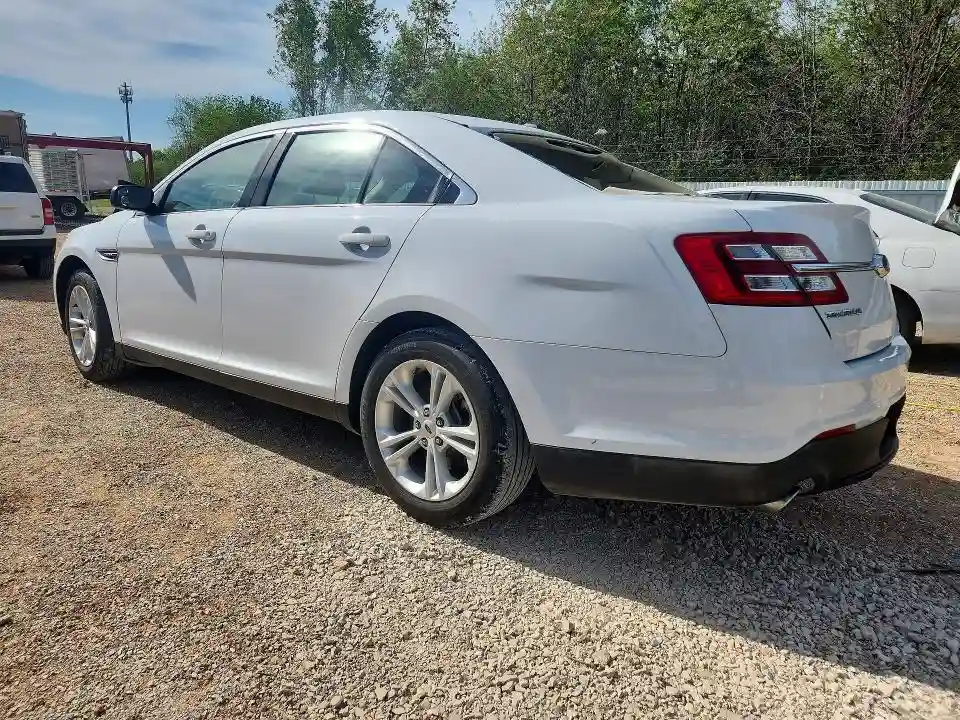 1FAHP2D84JG109232 2018 FORD TAURUS-1