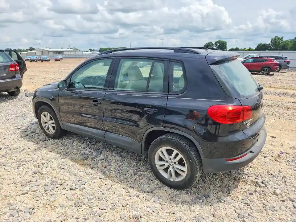 WVGAV7AX9GW501787 2016 VOLKSWAGEN TIGUAN-1