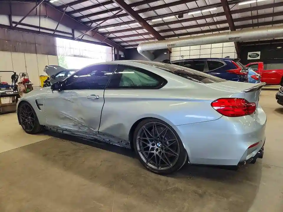WBS3R9C58HK709122 2017 BMW M4-1