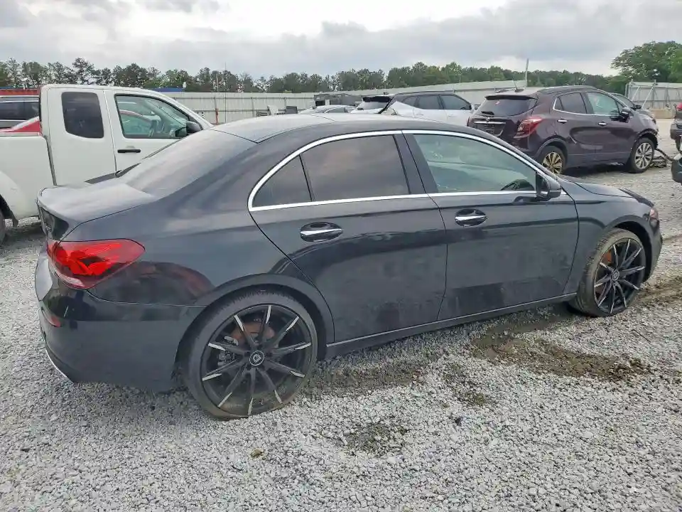 WDD3G4FB0KW026905 2019 MERCEDES-BENZ A-CLASS-2