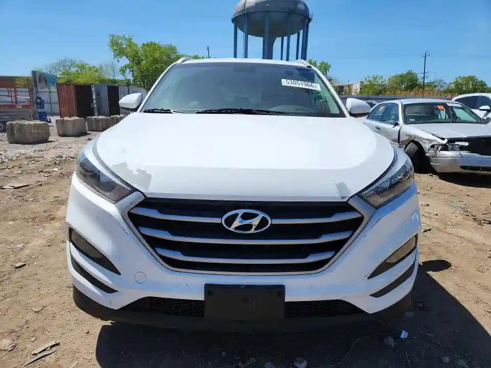 KM8J3CA47JU677356 2018 HYUNDAI TUCSON-4
