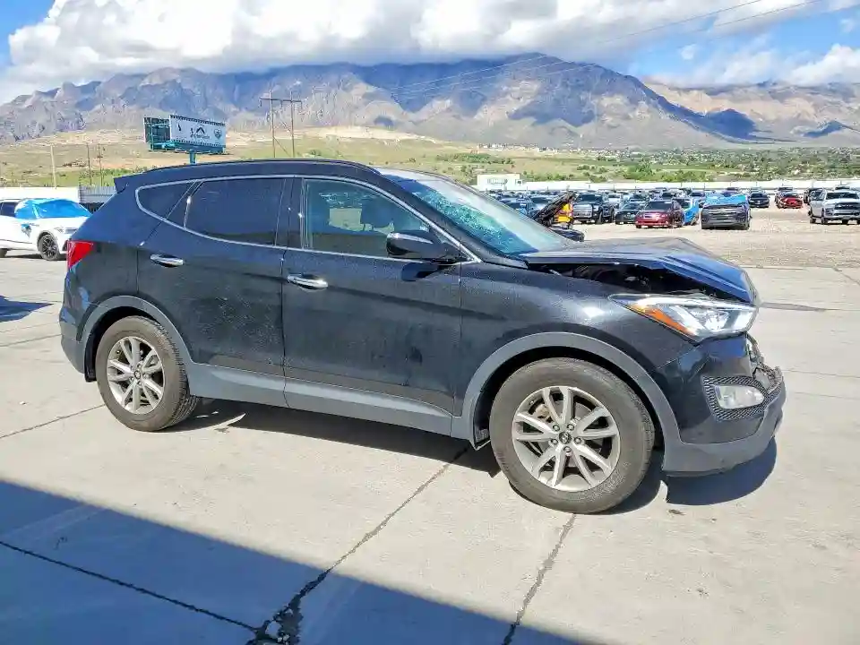 5XYZUDLA6GG305529 2016 HYUNDAI SANTA FE-3