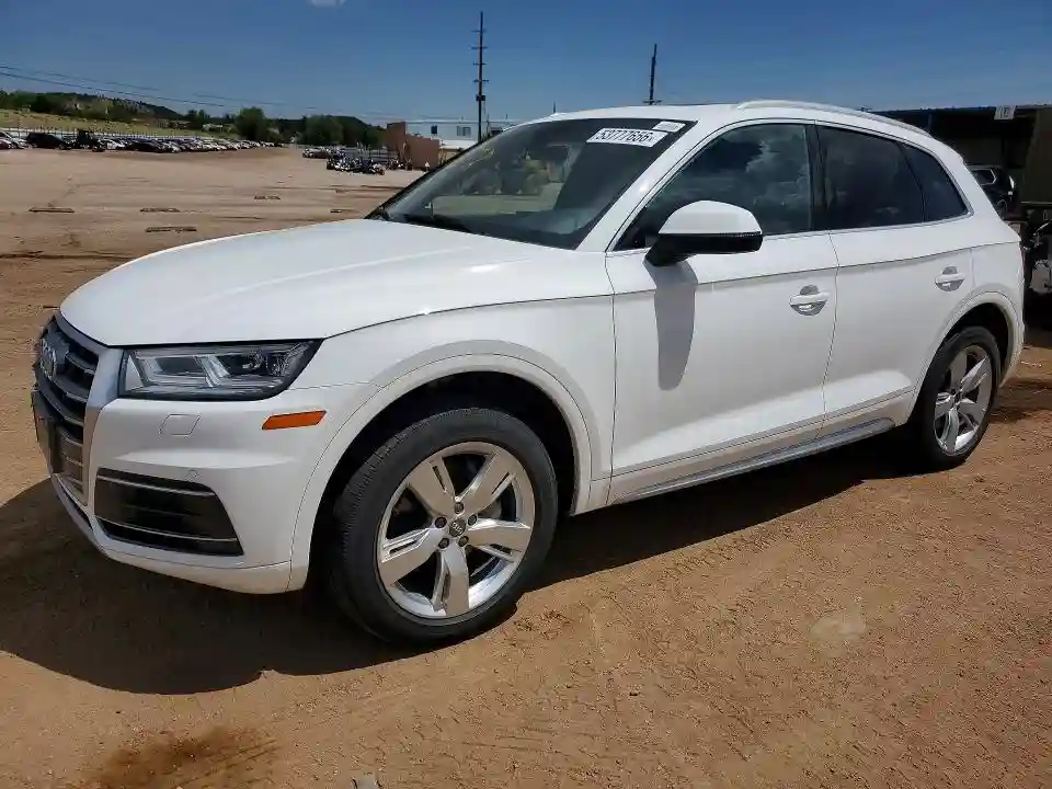 WA1BNAFY5J2141630 2018 AUDI Q5-0