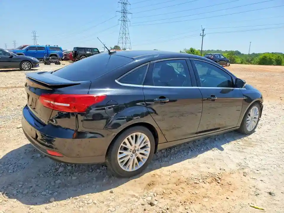 1FADP3J23HL287400 2017 FORD FOCUS-2