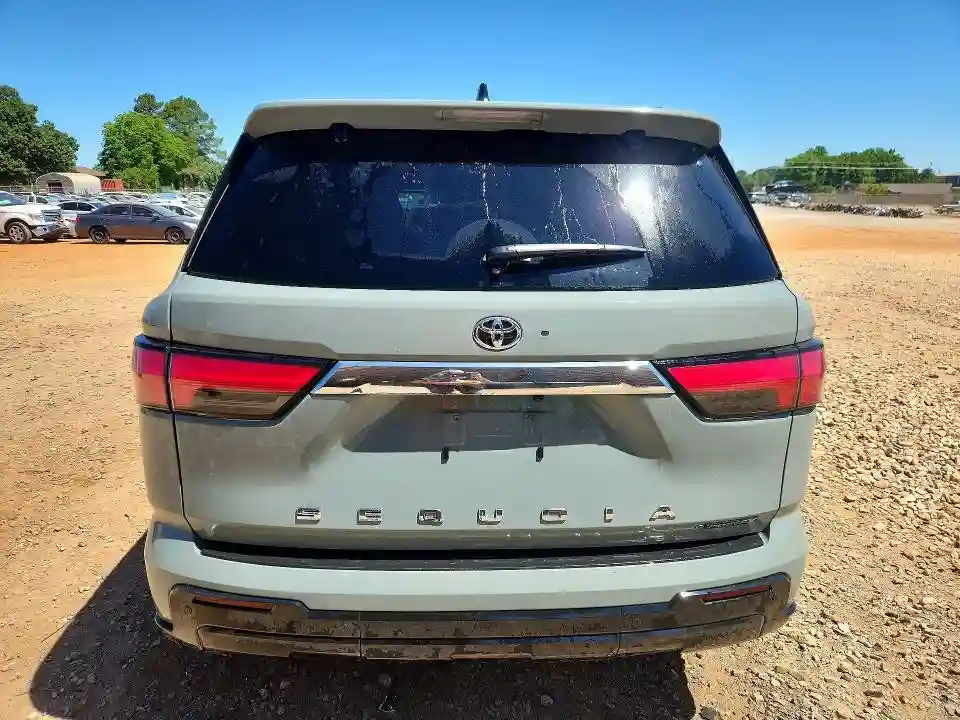 7SVAAABA4SX070257 2025 TOYOTA SEQUOIA-5
