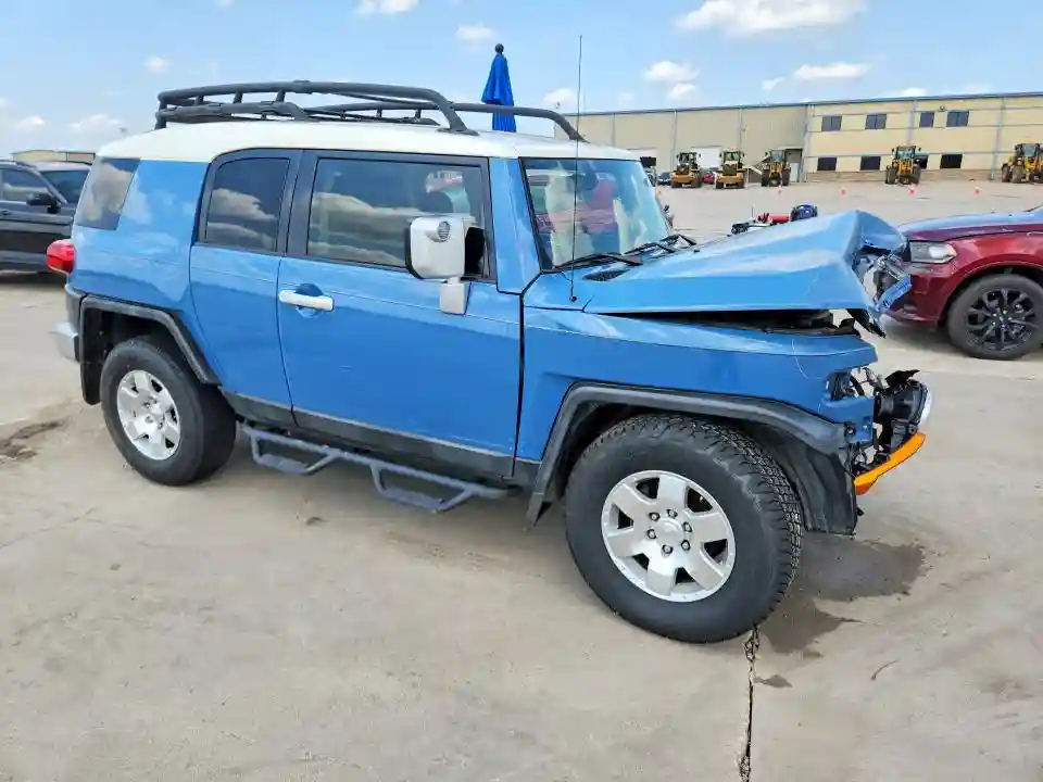 JTEZU4BF0CK012528 2012 TOYOTA FJ CRUISER-3