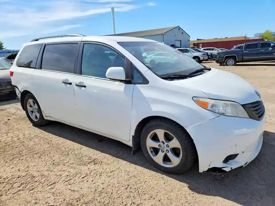 5TDZZ3DC9HS854013 2017 TOYOTA SIENNA-3