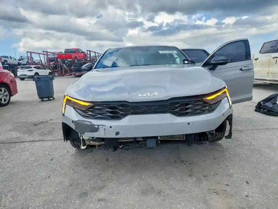 KNAG64J76S5284639 2025 KIA K5-4