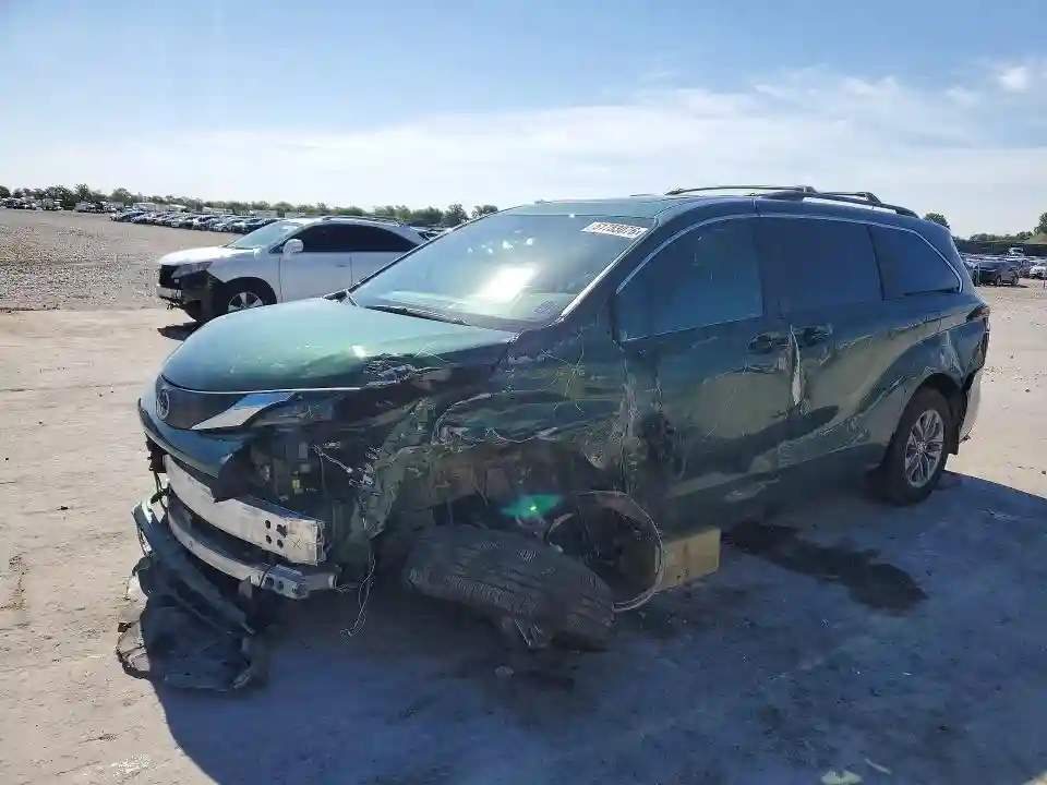5TDJSKFC8SS181733 2025 TOYOTA SIENNA-0