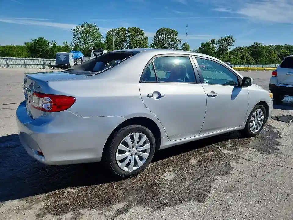 5YFBU4EE1CP029431 2012 TOYOTA COROLLA-2
