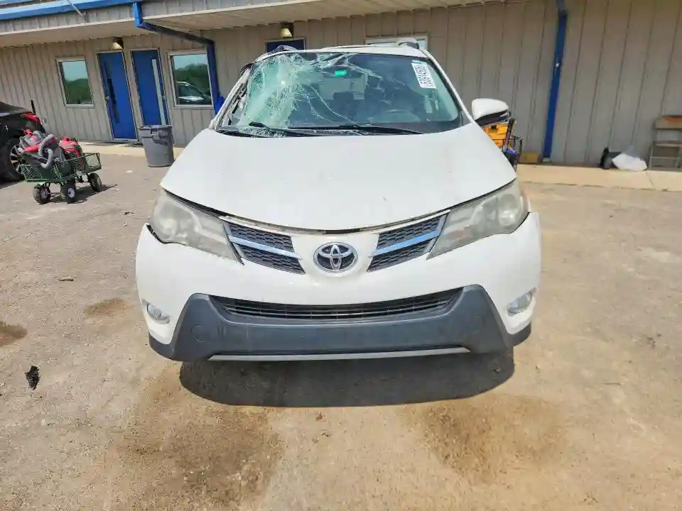 2T3WFREVXFW233650 2015 TOYOTA RAV4-4