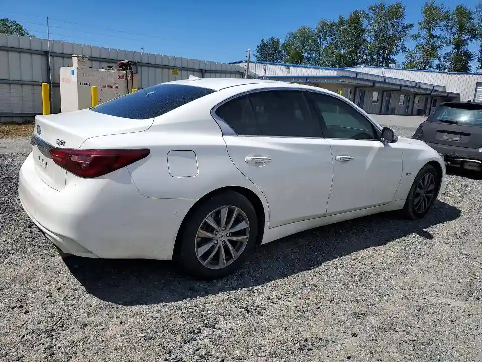 JN1CV7AP2JM240232 2018 INFINITI Q50-2