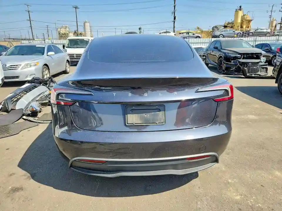 5YJ3E1EAXRF873274 2024 TESLA MODEL 3-5