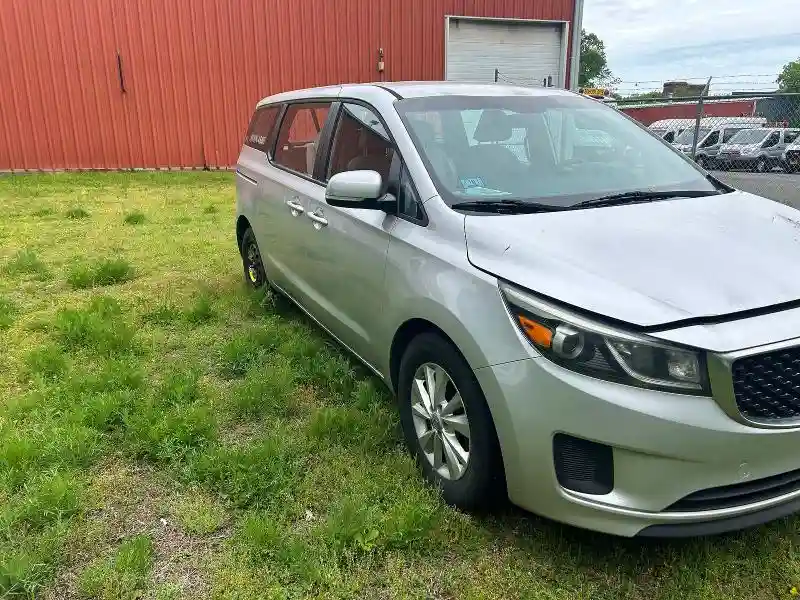 KNDMA5C15G6104796 2016 KIA SEDONA-0