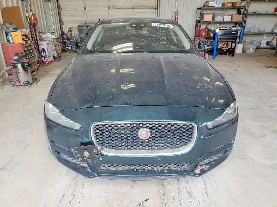 SAJAD4BG3HA978915 2017 JAGUAR XE-4