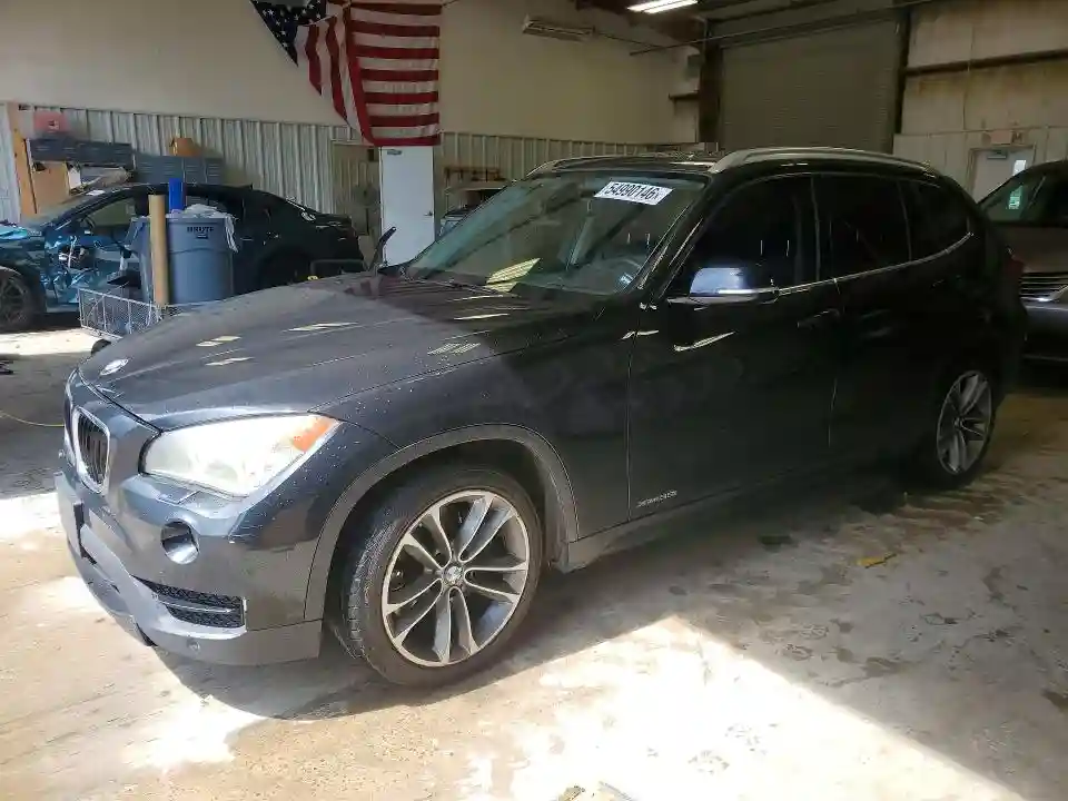 WBAVM5C53DVV89582 2013 BMW X1-0