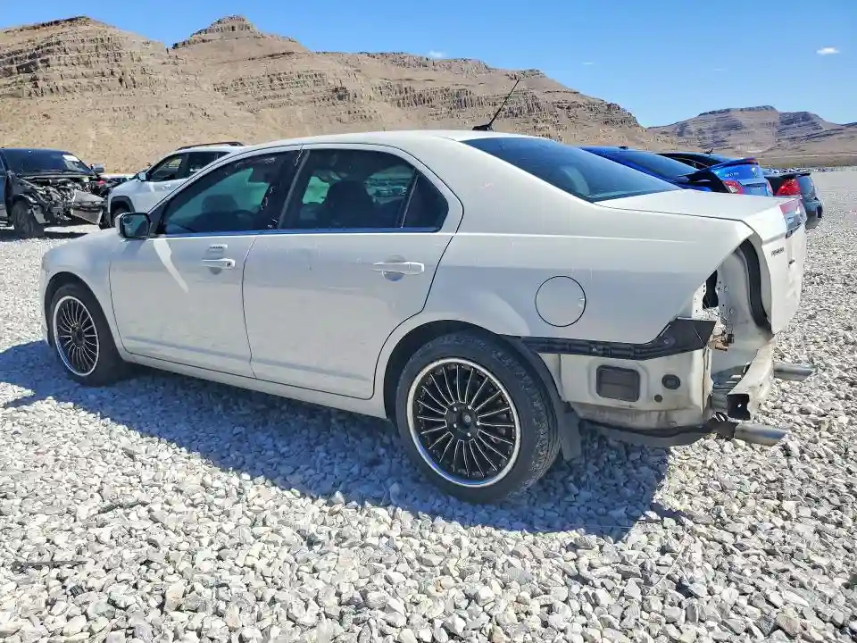 3FAHP0JG7BR261807 2011 FORD FUSION-1