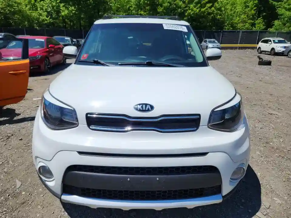 KNDJP3A51J7893249 2018 KIA SOUL-4