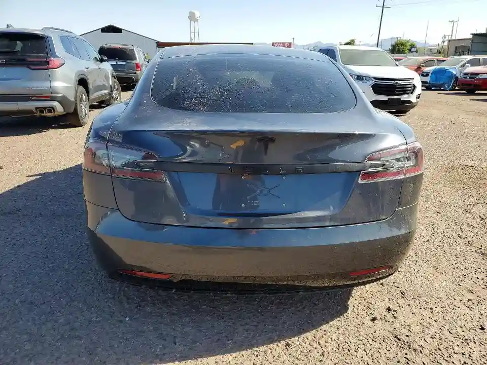 5YJSA1E26JF247483 2018 TESLA MODEL S-5