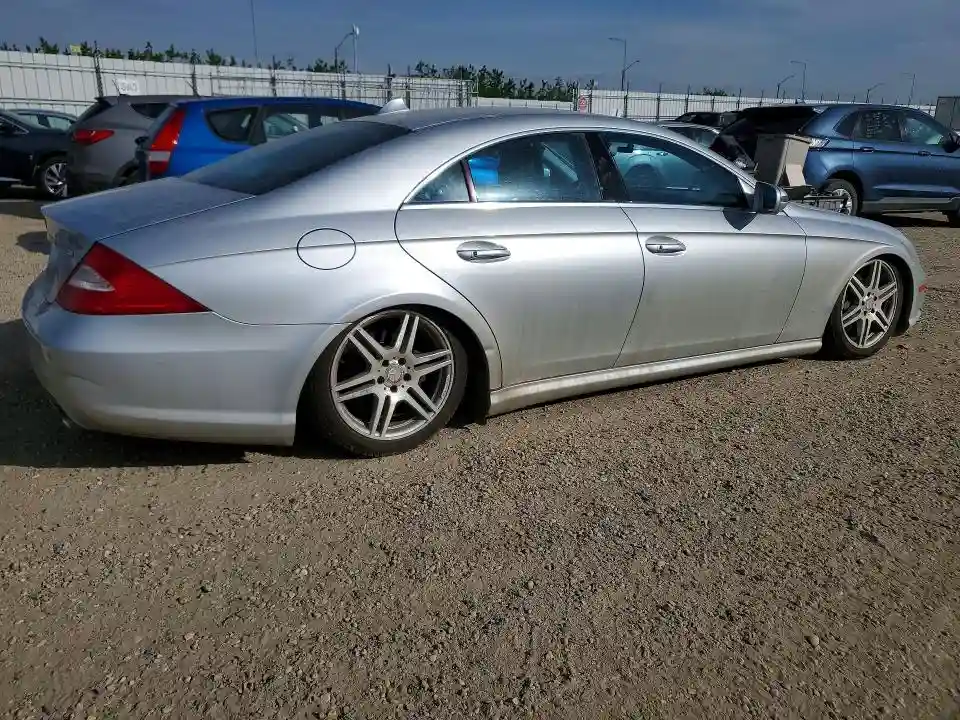 WDDDJ7CB6BA172573 2011 MERCEDES-BENZ CLS-CLASS-2