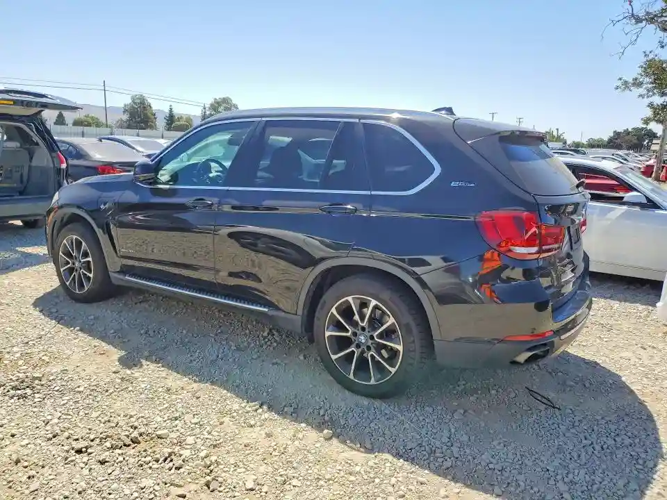 5UXKT0C59J0W03035 2018 BMW X5-1