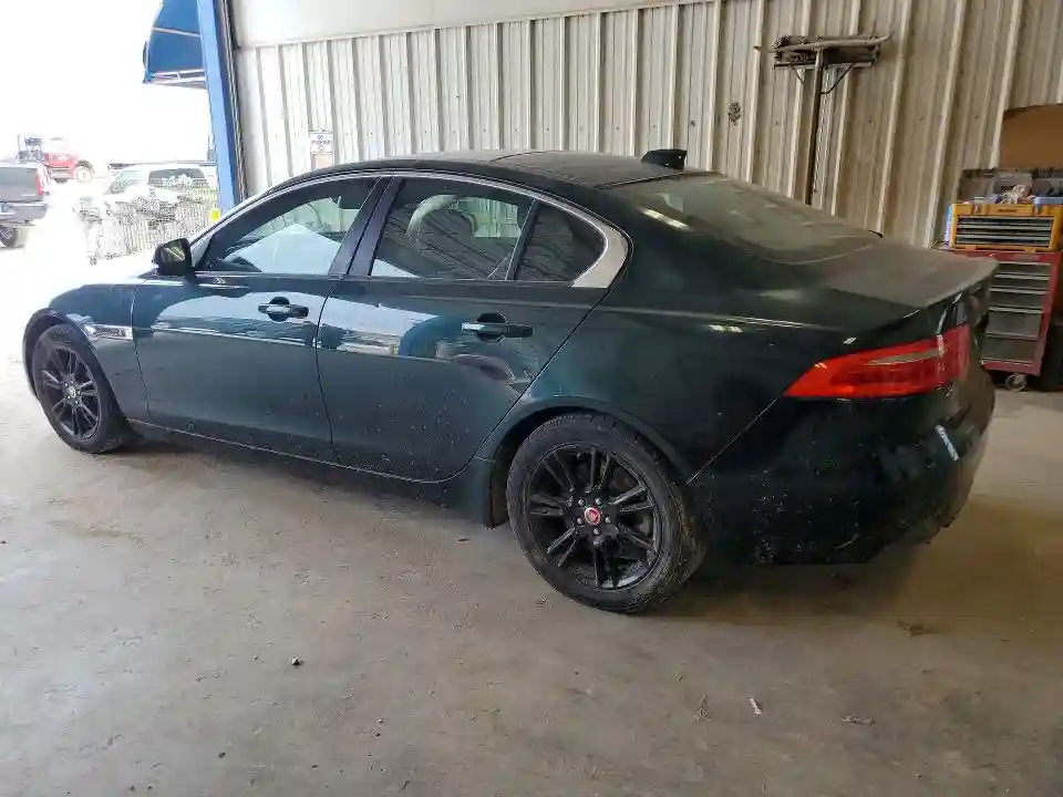 SAJAD4BG3HA978915 2017 JAGUAR XE-1