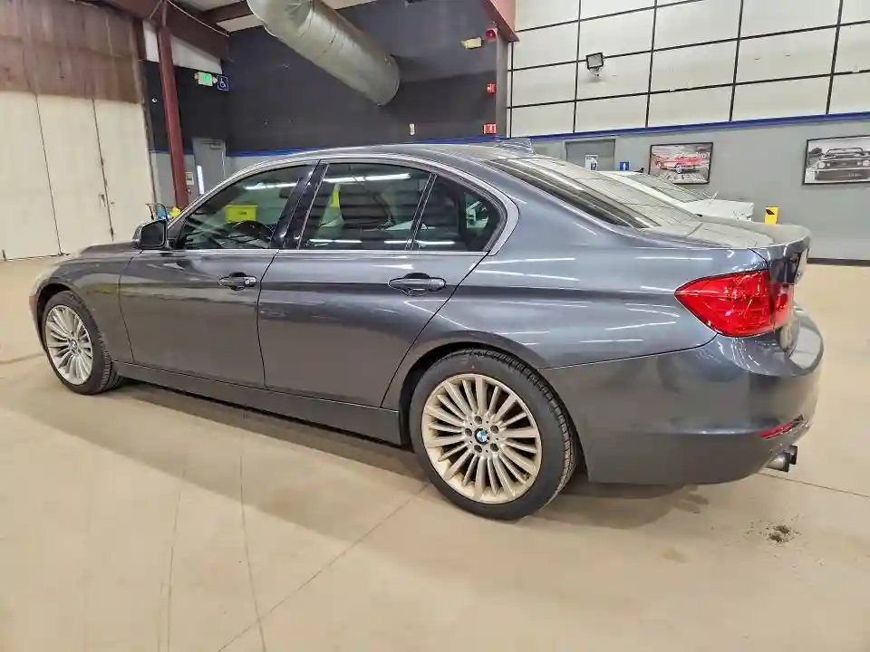 WBA3B5C59DF595801 2013 BMW 3 SERIES-1