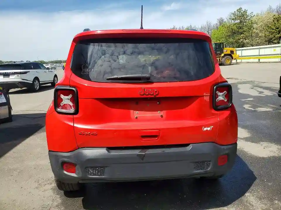 ZACNJDB14NPN52941 2022 JEEP RENEGADE-5