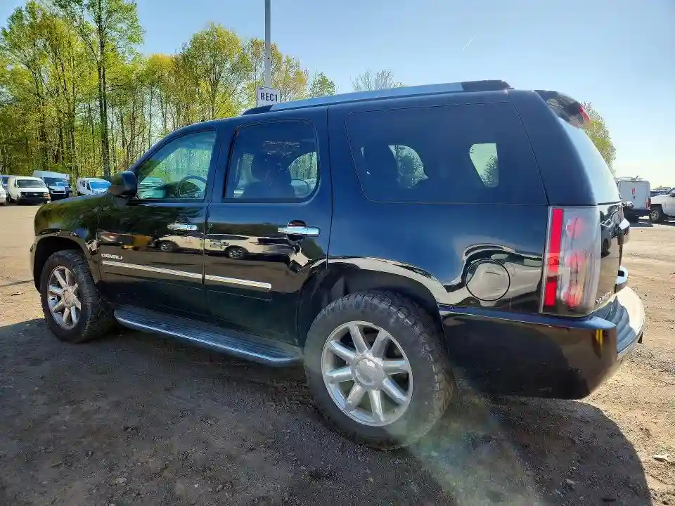 1GKS2EEF0DR278321 2013 GMC YUKON-1