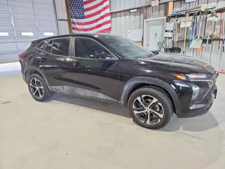 KL77LGEP2SC058355 2025 CHEVROLET TRAX-3