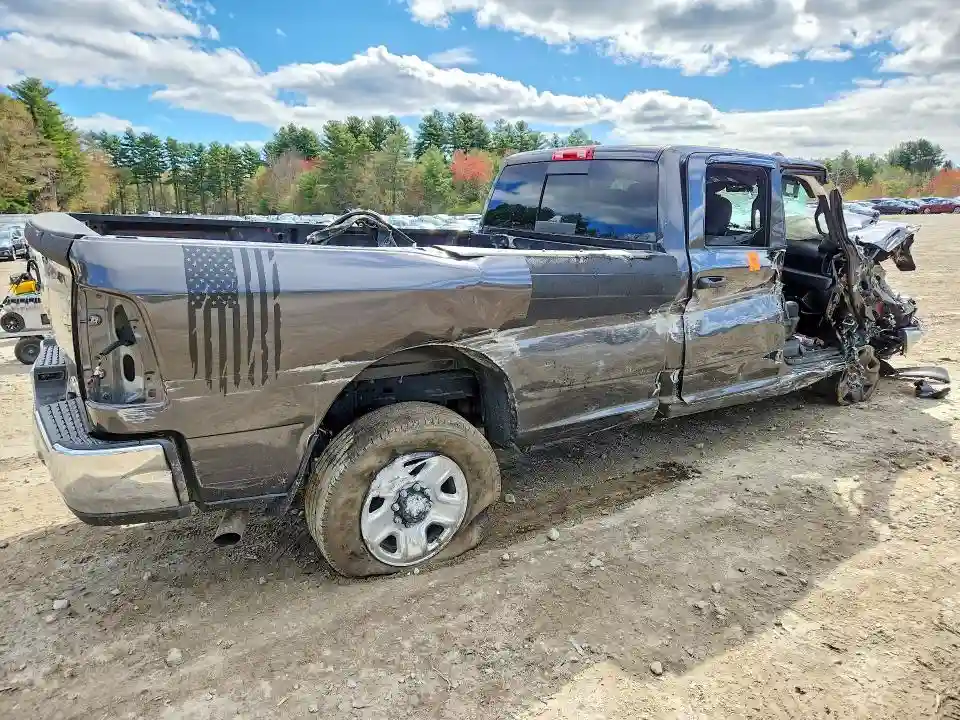 3C6UR5HJ0RG265681 2024 RAM 2500-2