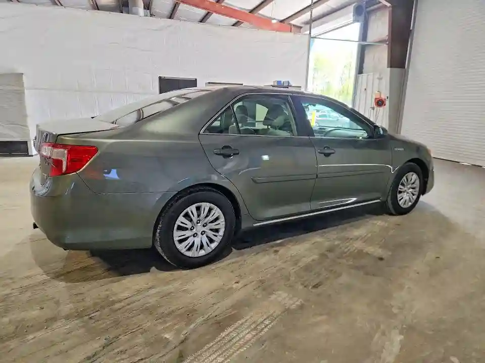4T1BD1FK5EU125275 2014 TOYOTA CAMRY SOLA-2