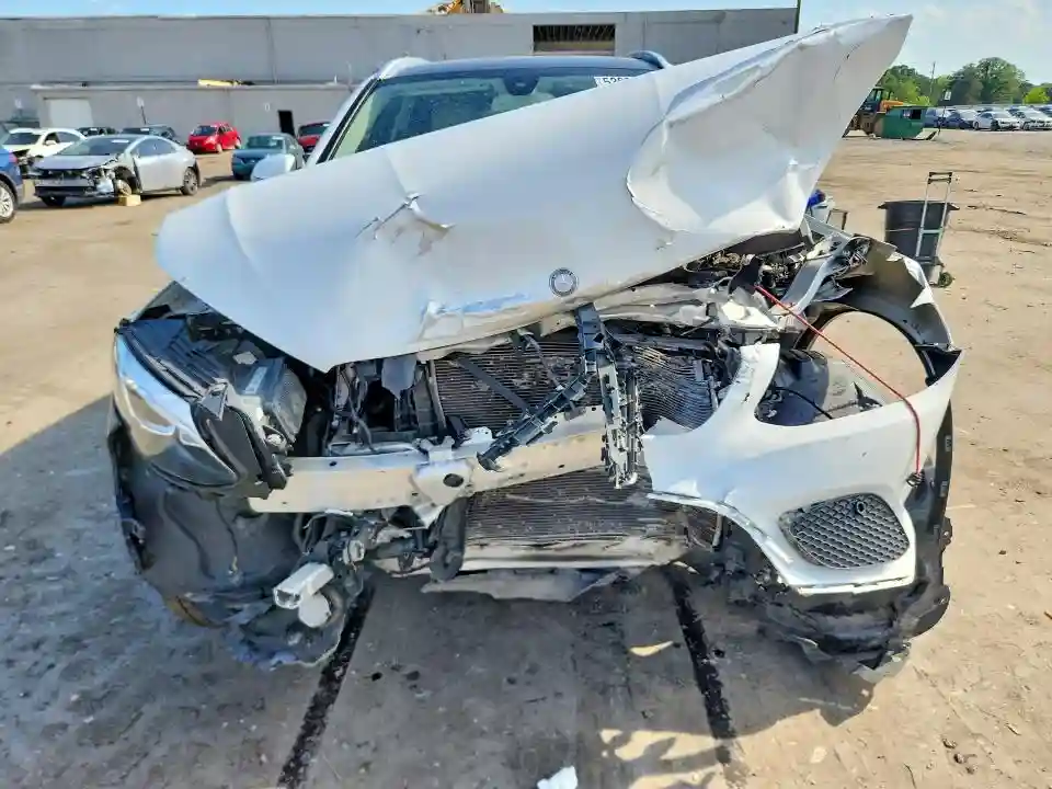 WDC0G4KB5HF140274 2017 MERCEDES-BENZ GLC-CLASS-4