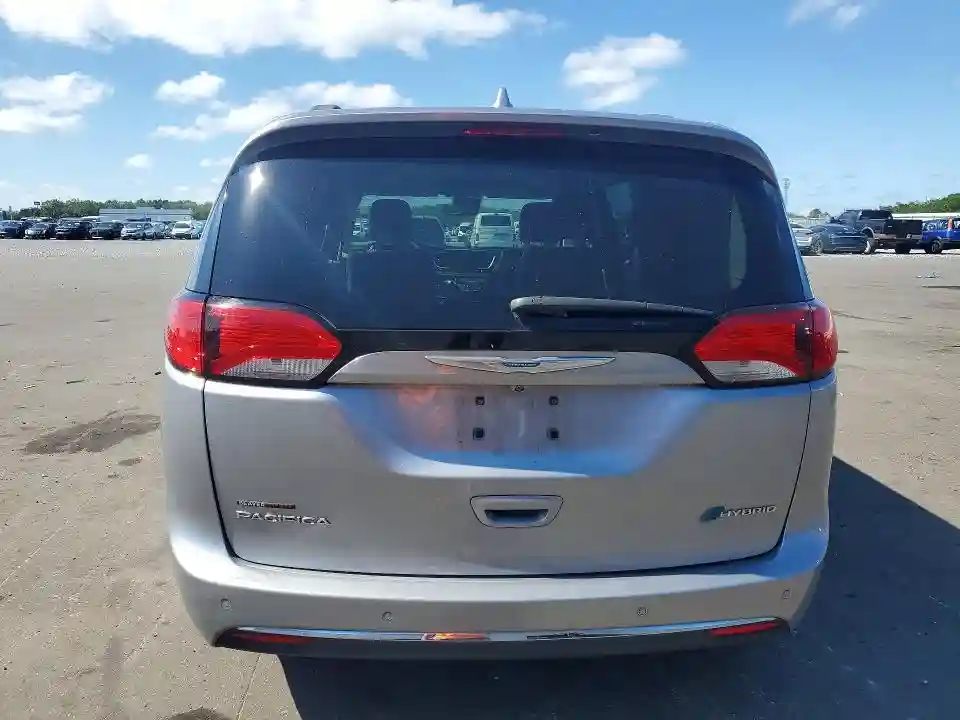2C4RC1N71JR105258 2018 CHRYSLER PACIFICA-5