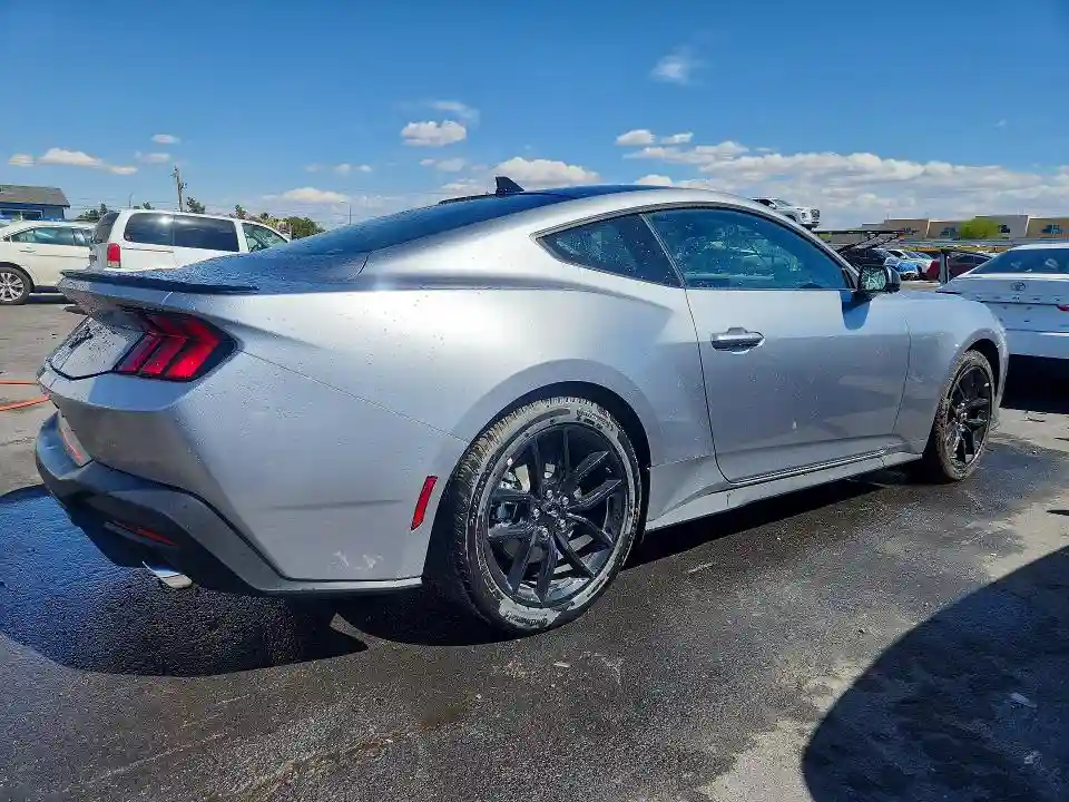 1FA6P8TH3T5113251 2026 FORD MUSTANG-2