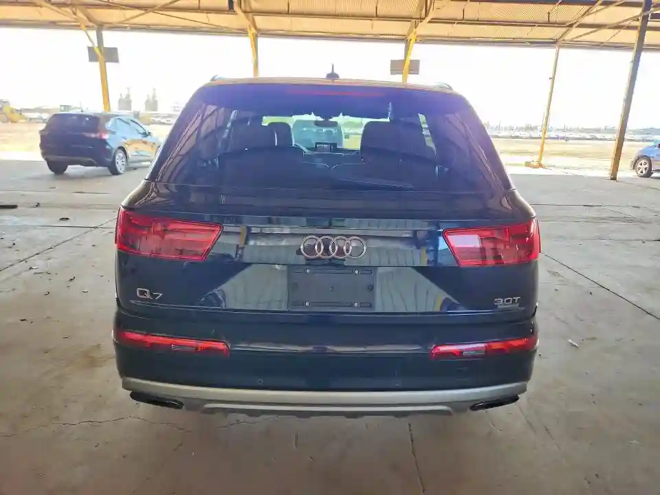 WA1LAAF75HD033899 2017 AUDI Q7-5