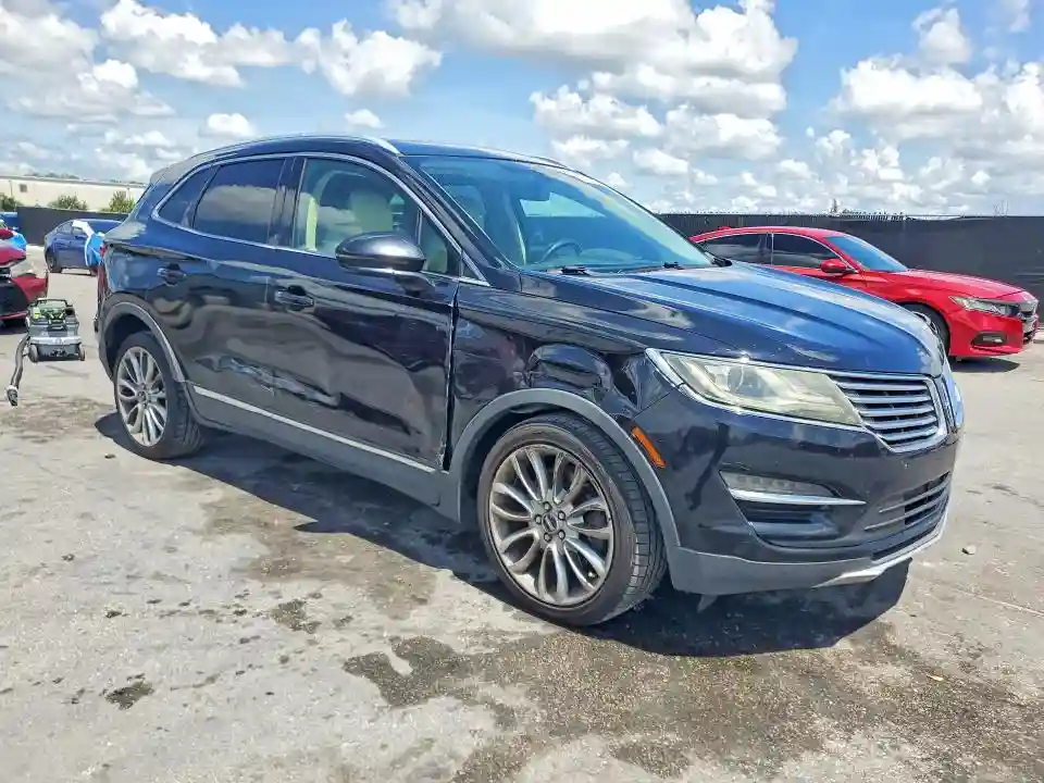 5LMCJ3C94GUJ04444 2016 LINCOLN MKC-3